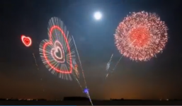 Chiêm ngưỡng màn bắn pháo hoa nghệ thuật lãng mạn chưa từng thấy